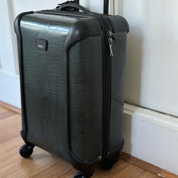 TUMI - Picture 3 of 12